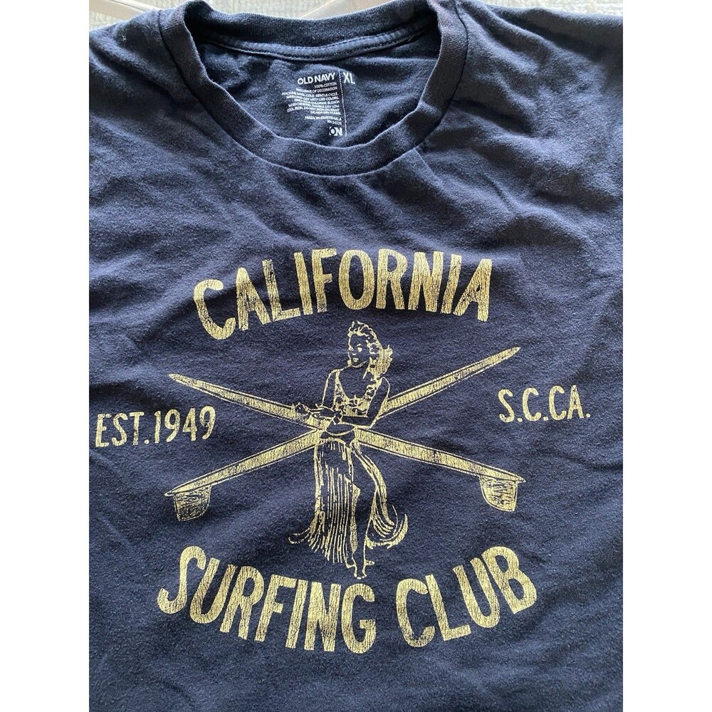 Vintage Distressed Style California Surf Club Hula Girl XLarge T-shirt Old Navy